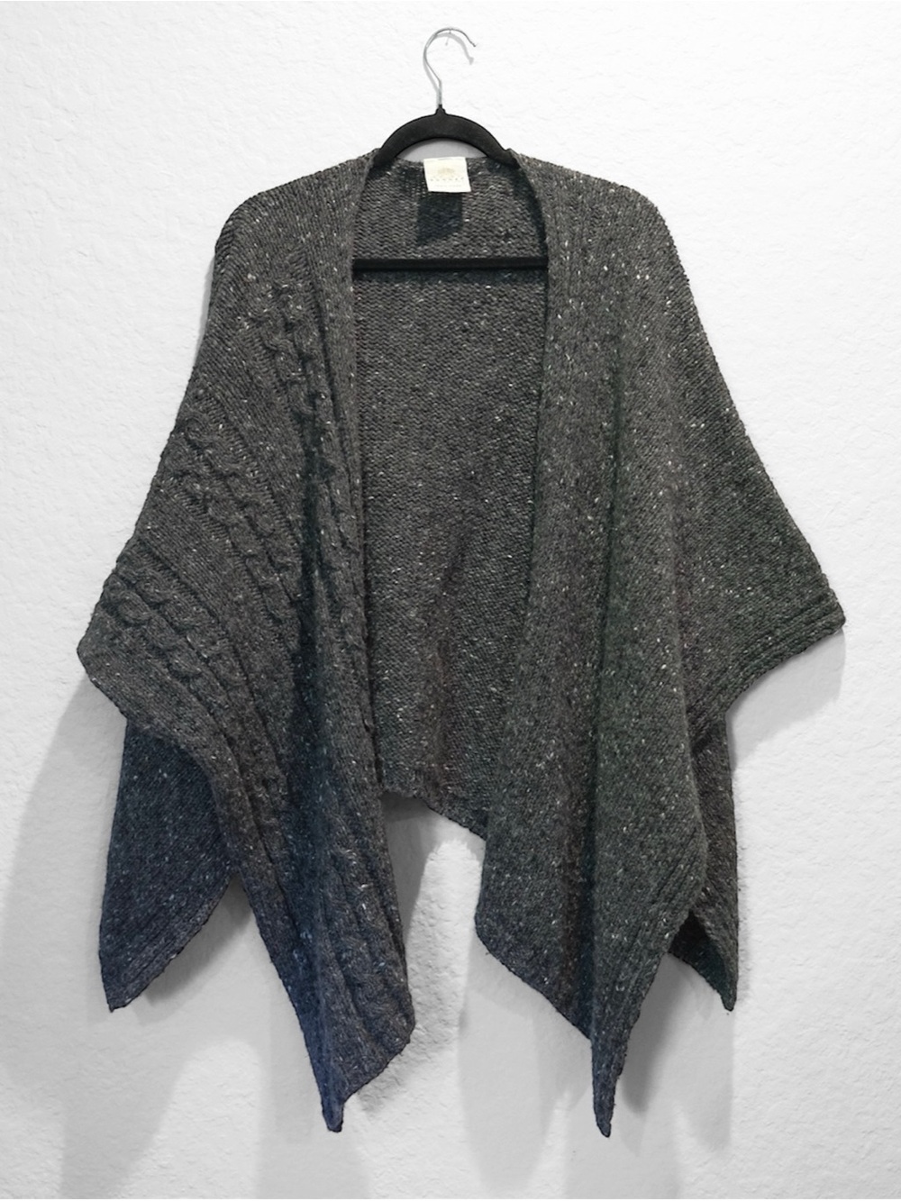Bonner of Ireland 100% Wool Knit Wrap Shawl Cape One Size Dark Gray Multi